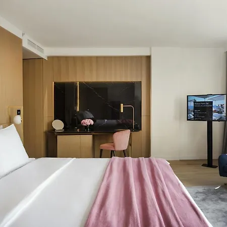 Excelsior Hotel