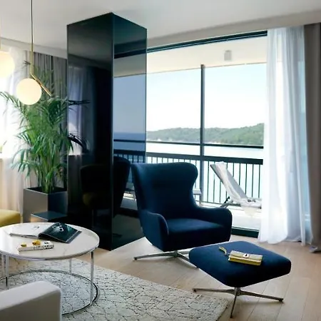 Excelsior Hotel